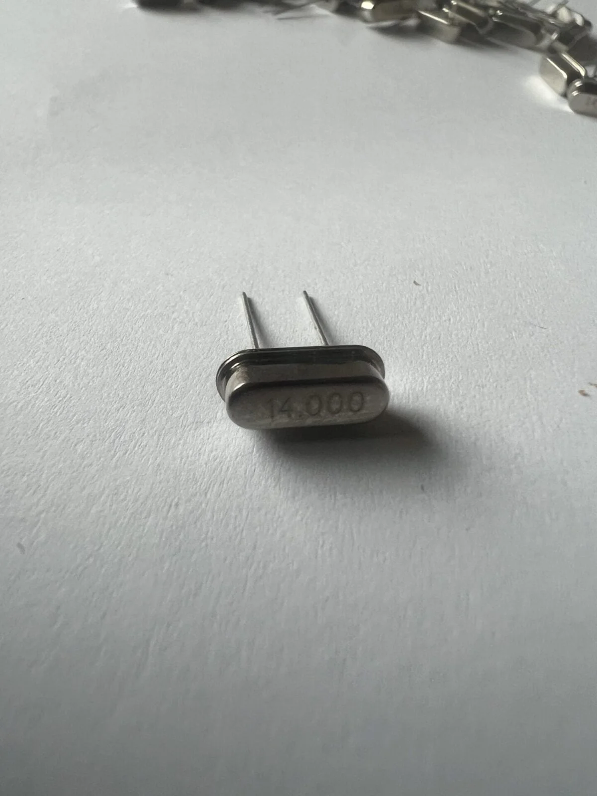 Sinclair ZX Spectrum 16K & 48K Brand New Replacement 14MHz Crystal Oscillator (lo profile)