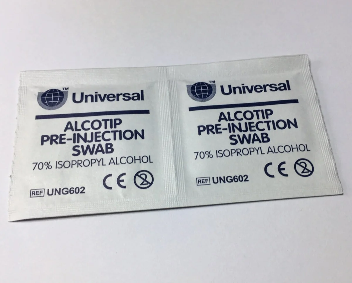 2 x Isopropyl Alcohol Wipes