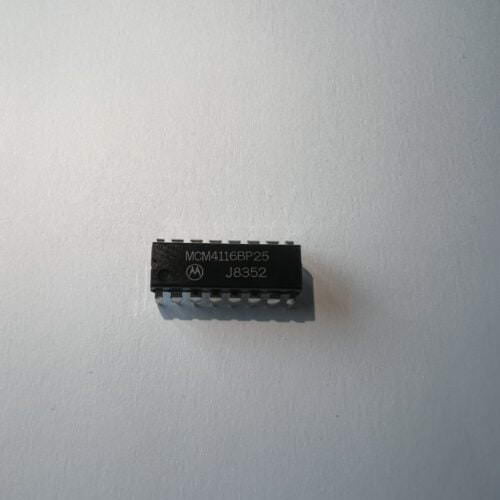 4116 Lower RAM IC (Motorola MCM4116BP-25)