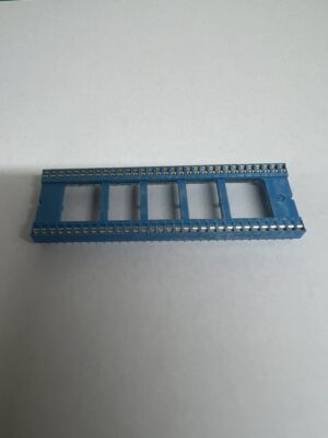68000 64pin Dual Wipe socket. BRAND NEW STOCK (Blue)
